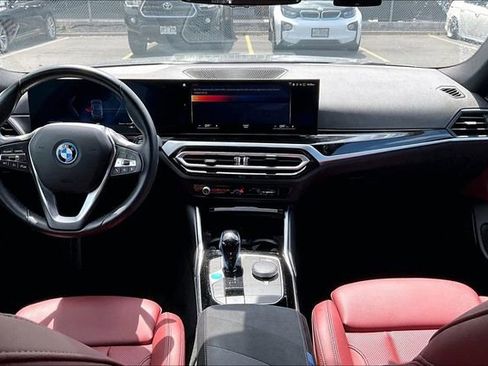 Used 2023 BMW i4 eDrive40 RWD image 6