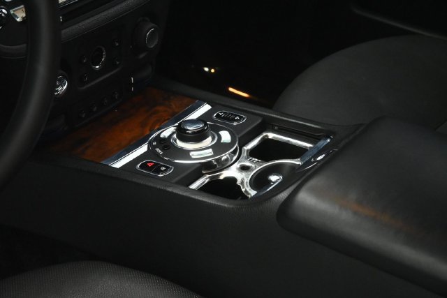 Used 2013 Rolls-Royce Ghost RWD image 46