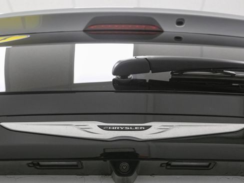 Used 2024 Chrysler Voyager LX image 11