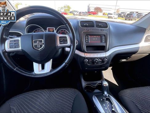 Used 2020 Dodge Journey SE w/ SE Popular Equipment Group FWD image 15
