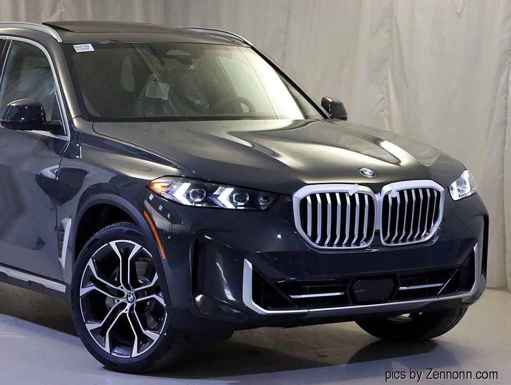 Used 2026 BMW X5 xDrive40i w/ Premium Package AWD/4WD image 2