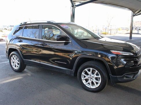 Used 2014 Jeep Cherokee Latitude image 18