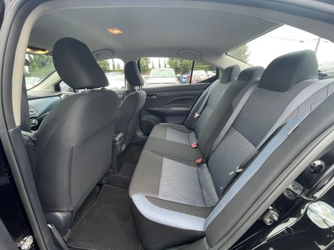 Used 2025 Nissan Versa SV FWD image 21