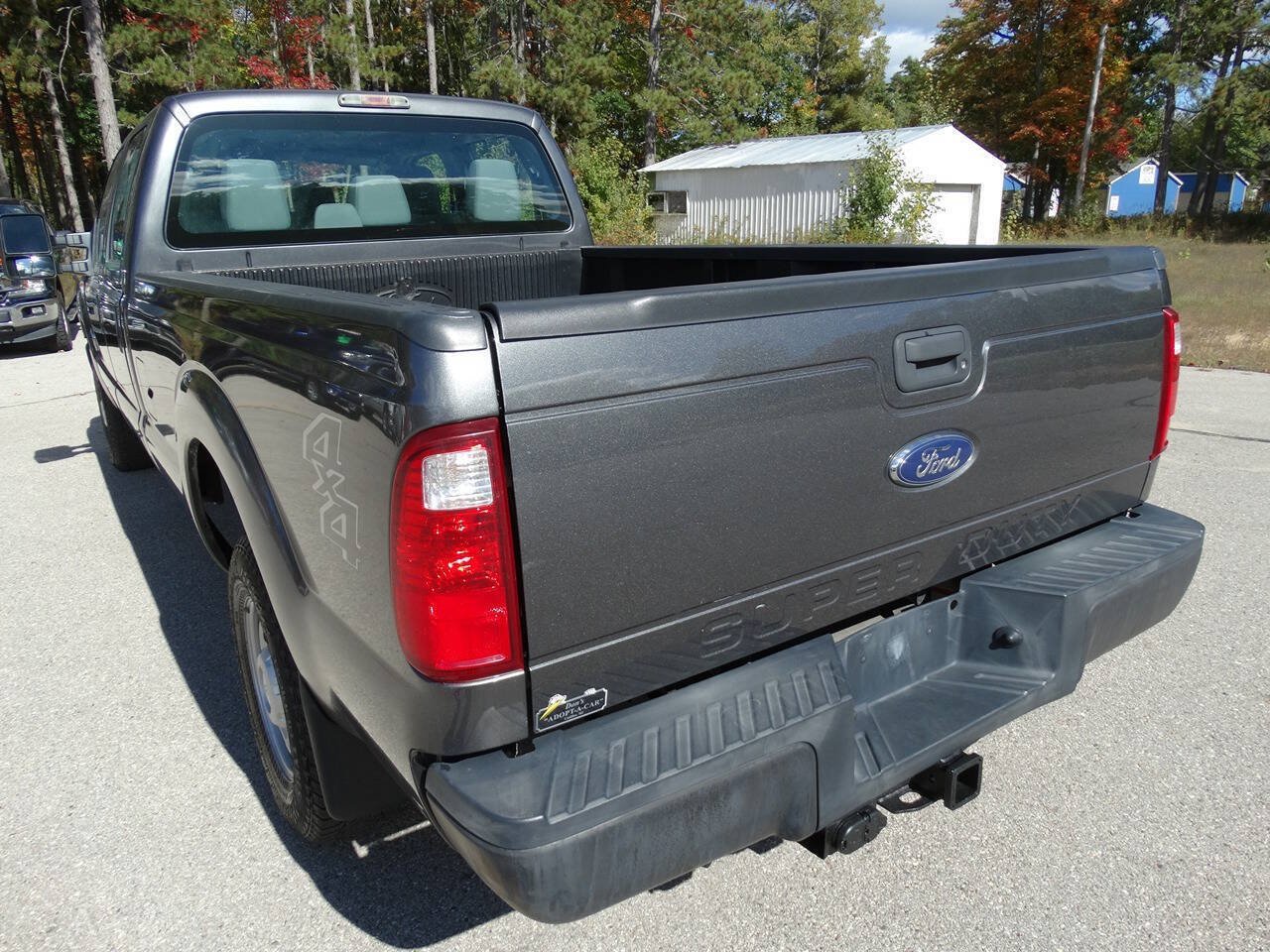 Used 2015 Ford F250 4x4 Crew Cab XL w/ Power Equipment Group image 6