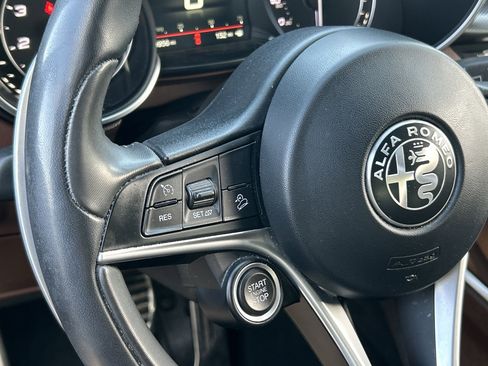 Used 2018 Alfa Romeo Stelvio Ti Sport image 23