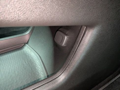 Certified 2025 Cadillac XT6 Luxury image 12