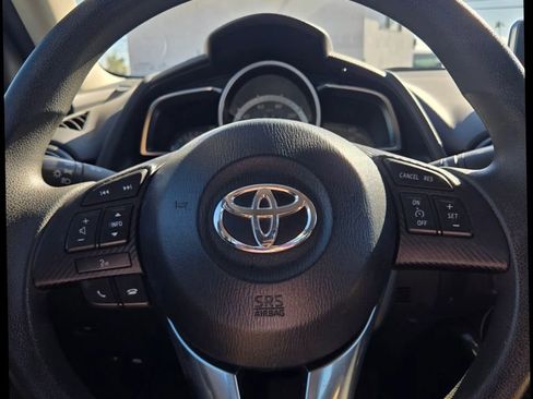 Used 2018 Toyota Yaris iA image 19