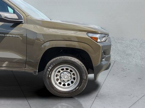 Used 2023 Chevrolet Colorado W/T RWD image 33