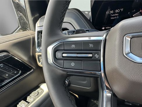 New 2026 GMC Yukon XL Elevation image 34