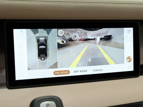 Used 2023 Land Rover Defender 110 X-Dynamic SE image 19