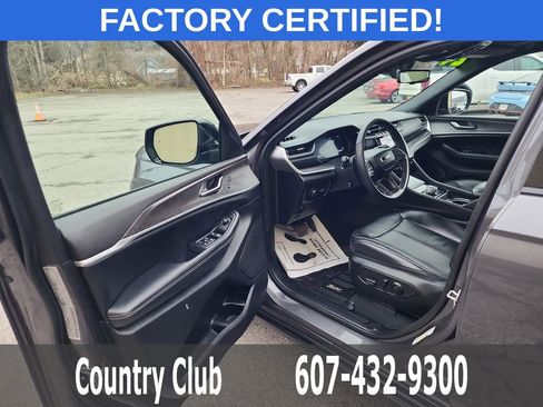 Used 2024 Jeep Grand Cherokee L Limited w/ Luxury Tech Group II image 10