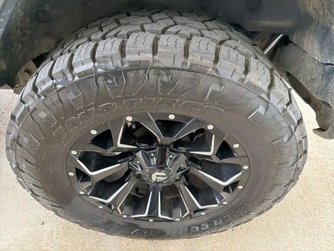 Used 2020 Jeep Wrangler Unlimited Sahara AWD/4WD image 13