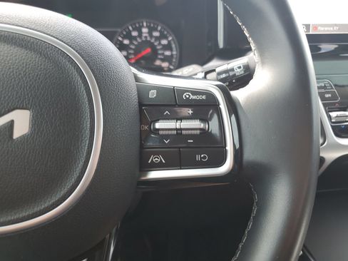 Used 2022 Kia Sorento S FWD image 21