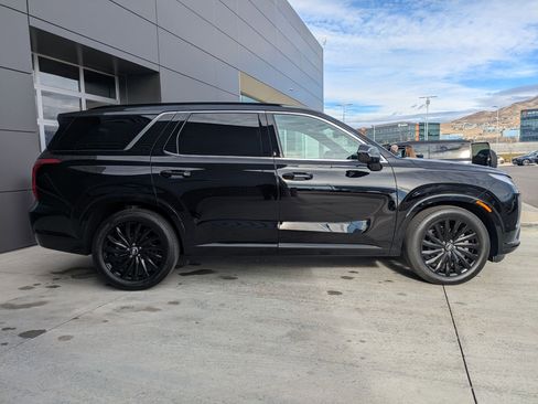 Used 2025 Hyundai Palisade Calligraphy image 4