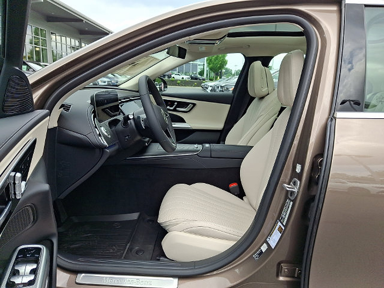Used 2026 Mercedes-Benz E 450 4MATIC Sedan image 12