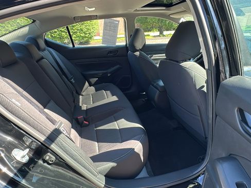 Certified 2024 Nissan Altima 2.5 SV w/ SV Premium Package AWD/4WD image 25