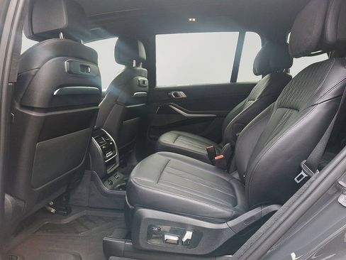 Certified 2024 BMW X7 xDrive40i w/ M Sport Package image 8