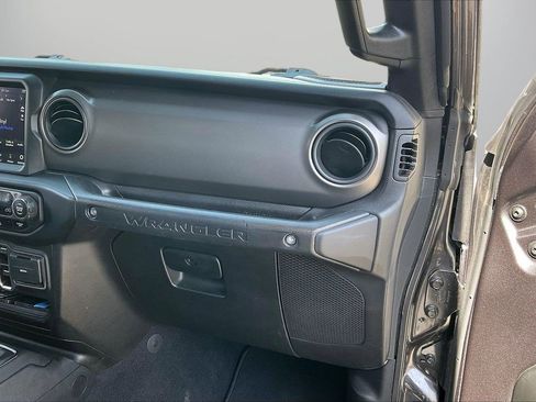 Certified 2022 Jeep Wrangler Sport S w/ Sun And Sound Package image 21