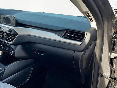 Certified 2022 Ford Escape S image 17