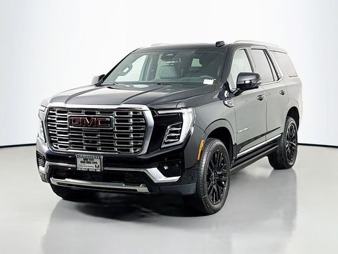 New 2026 GMC Yukon Denali w/ Sun & Power Step Package image 3