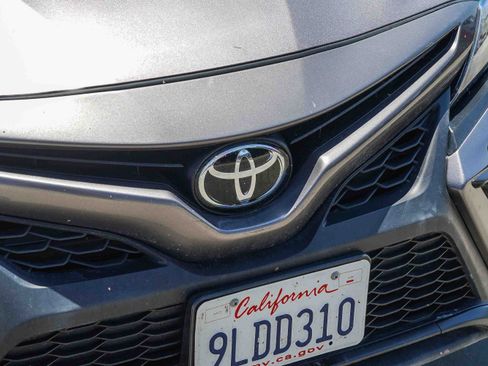 Used 2024 Toyota Camry SE w/ Cold Weather Package FWD image 10