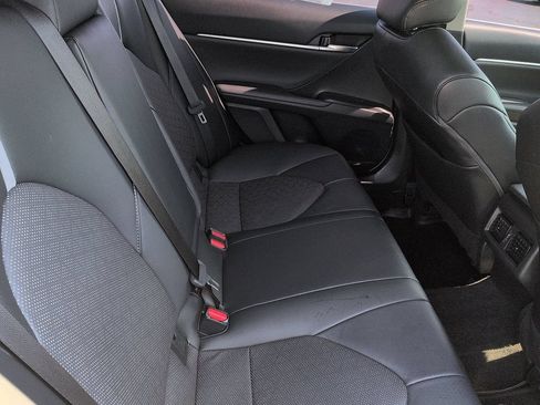 Used 2022 Toyota Camry XSE FWD image 8