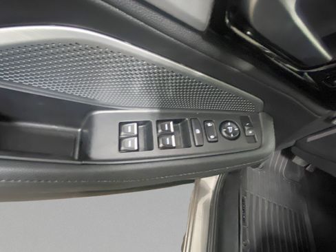 Used 2026 Acura MDX FWD image 12