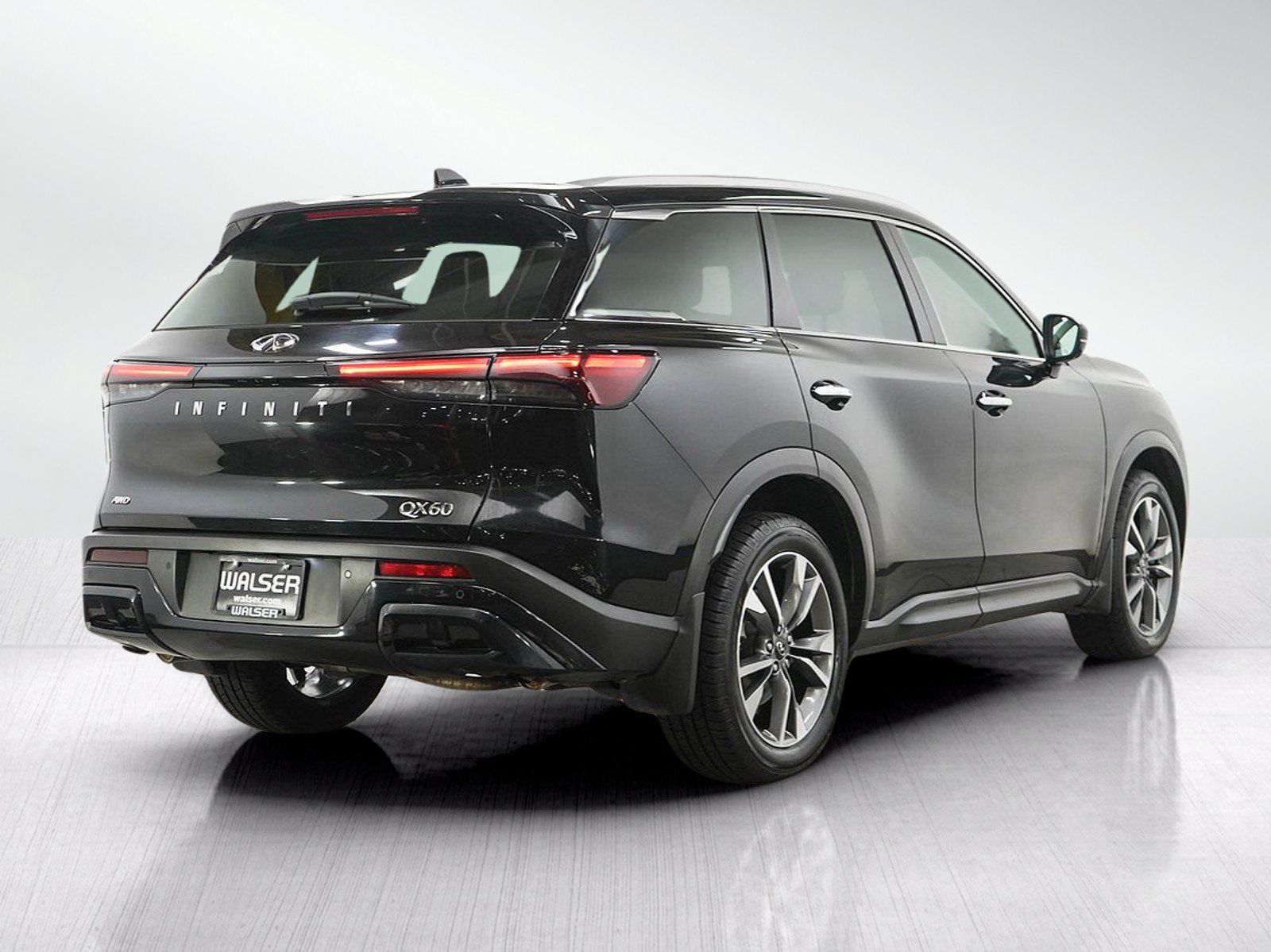 Used 2025 INFINITI QX60 Luxe AWD/4WD image 5