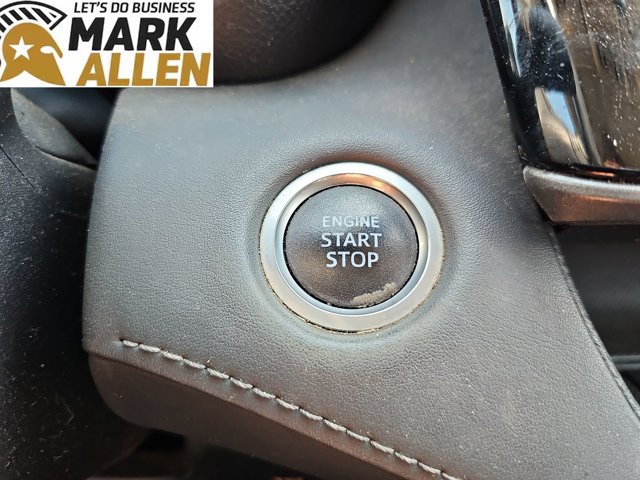 Used 2021 Toyota Highlander XLE AWD/4WD image 16