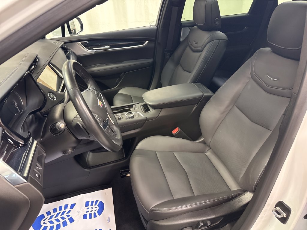 Used 2024 Cadillac XT5 Premium Luxury AWD/4WD image 15