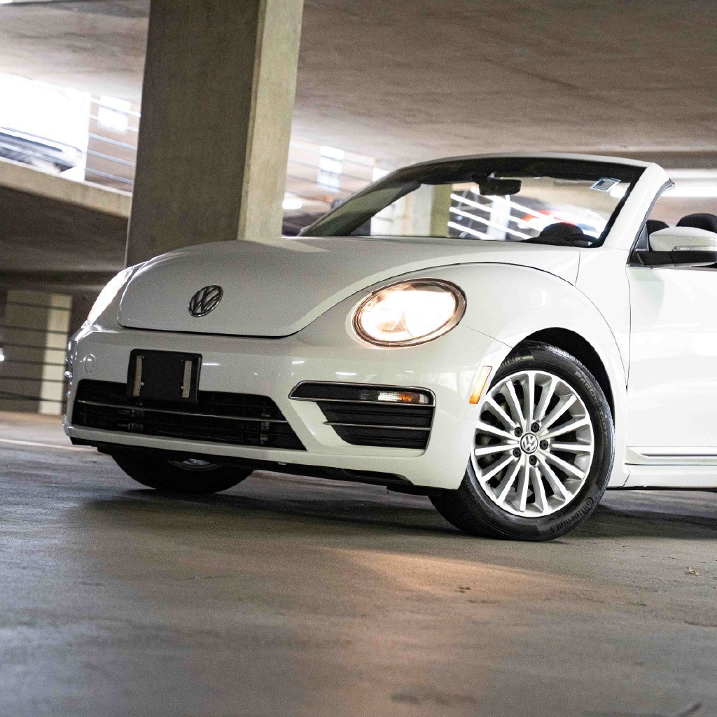Used 2019 Volkswagen Beetle 2.0T SE FWD image 3