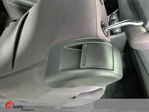 Used 2012 Chrysler 200 Touring FWD image 32