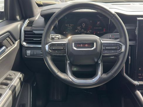 Used 2025 GMC Acadia Elevation FWD image 10