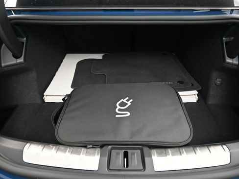 Used 2025 Porsche Taycan 4S image 25