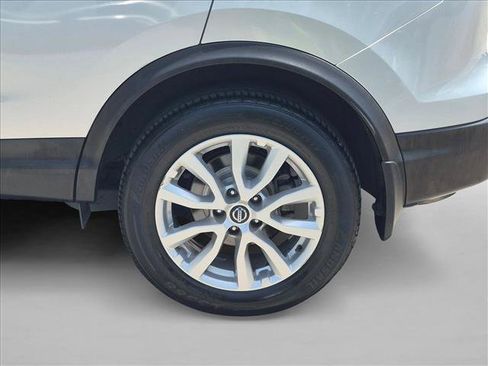 Used 2021 Nissan Rogue Sport S FWD image 22