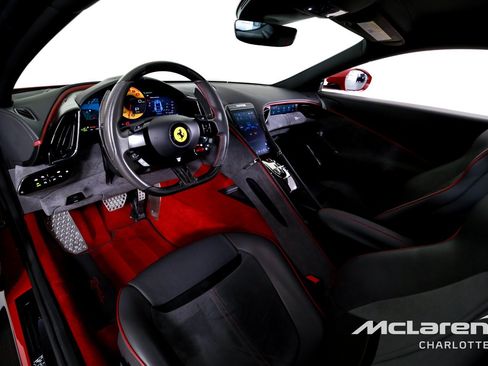 Used 2022 Ferrari Roma RWD image 12