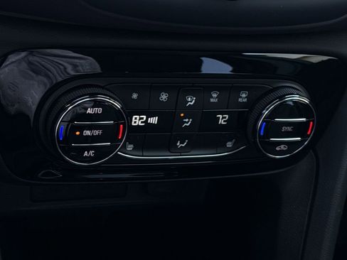 Used 2023 Buick Encore GX Select w/ Sport Touring Package image 20