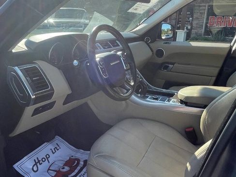 Used 2014 Land Rover Range Rover Sport HSE image 12