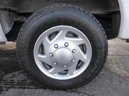 Used 2013 Ford E-350 and Econoline 350 XL image 26