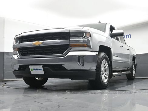 Used 2017 Chevrolet Silverado 1500 LT w/ All Star Edition AWD/4WD image 7