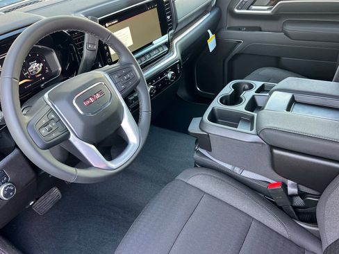 New 2026 GMC Sierra 2500 SLE image 8