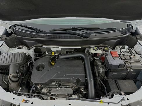 Used 2025 Chevrolet Equinox LT w/ Convenience Package II image 30