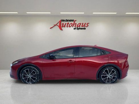 Used 2023 Toyota Prius XLE image 4