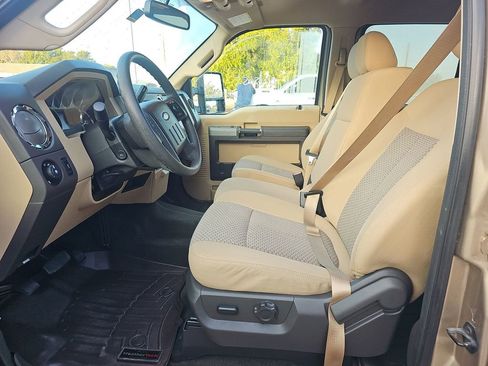 Used 2014 Ford F250 XLT w/ XLT Value Package image 12