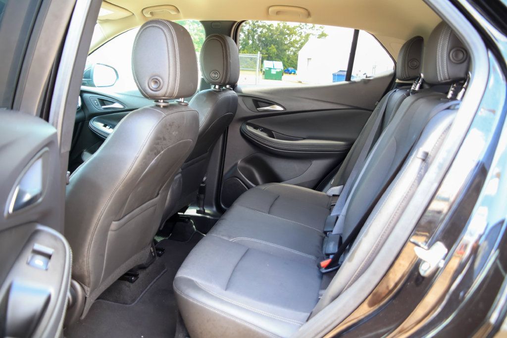 Used 2025 Buick Encore GX Preferred FWD image 9