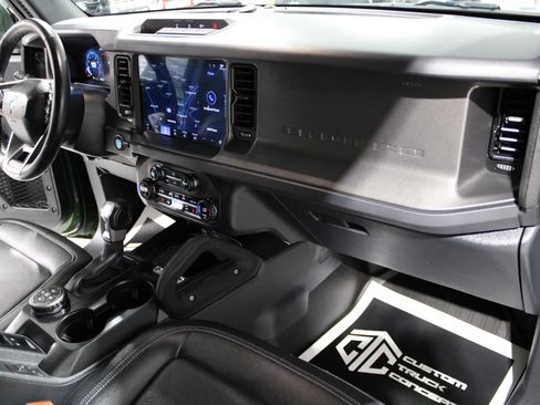 Used 2025 Ford Bronco Big Bend w/ Black Diamond Package AWD/4WD image 43