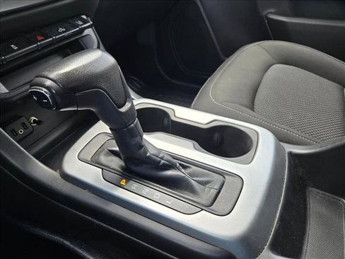 Used 2021 Chevrolet Colorado LT w/ Fleet Safety Package RWD image 13