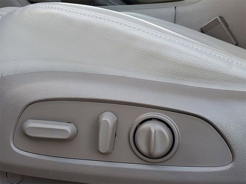 Used 2019 Chevrolet Traverse Premier w/ Driver Confidence II Package image 35