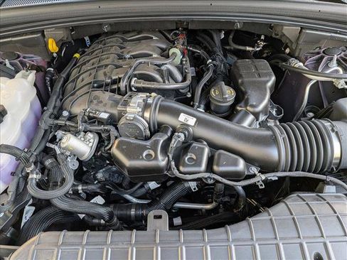 New 2025 Jeep Grand Cherokee Limited image 17