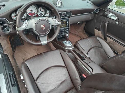 Used 2010 Porsche 911 Carrera 4S image 16